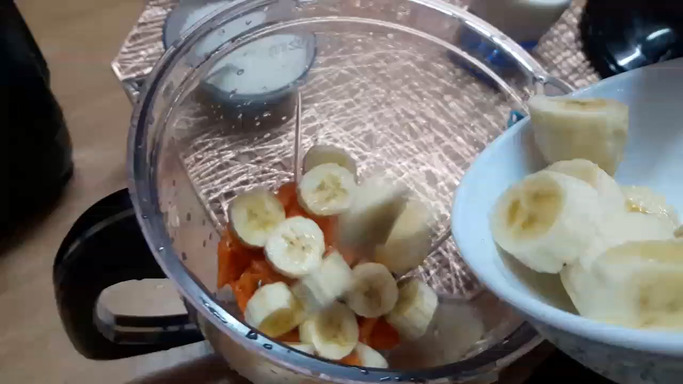 Papaya banana smoothie